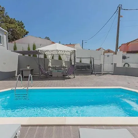 Villa Modern Pool Near The